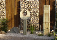 Stele und Wassers&auml;ule